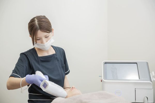 レーザー照射