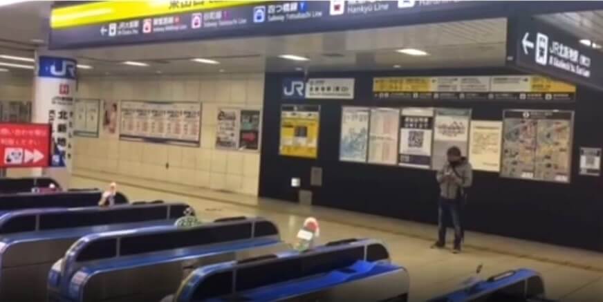 JR「北新地駅」東口の改札