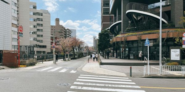 横浜駅付近の交差点