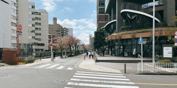 横浜駅付近の交差点